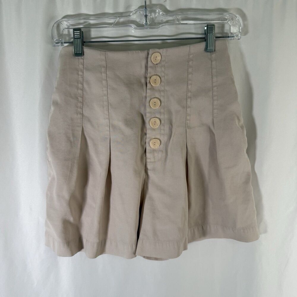 MNG Basics Mini Shorts Women's 2 Ivory Pleated Button Front Viscose Pocketless